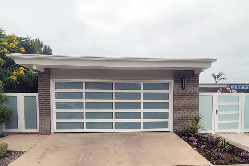 White on White - N & N Garage Doors of Lakewood, CA